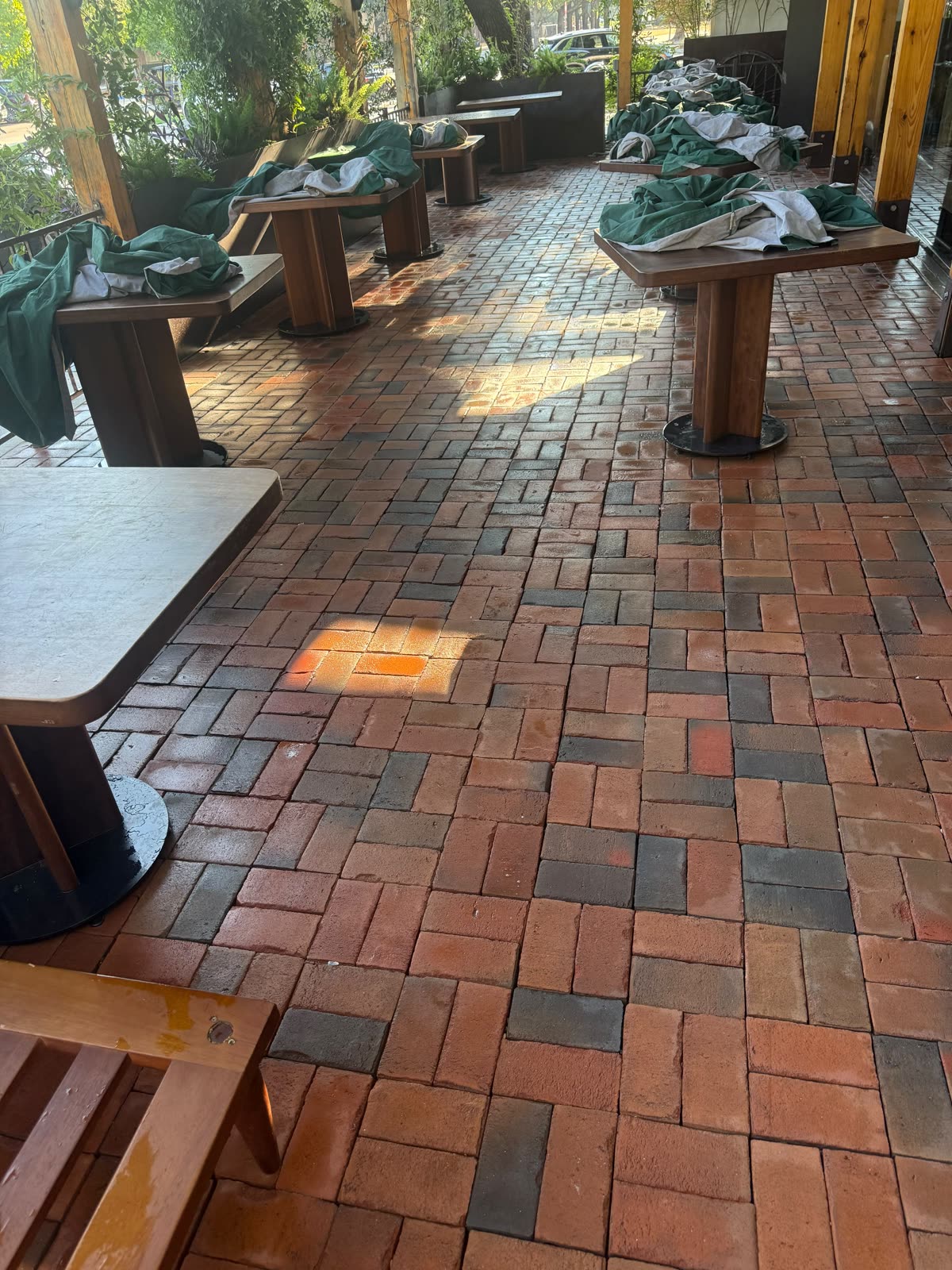 Brick restaurant patio clean after pressure washing