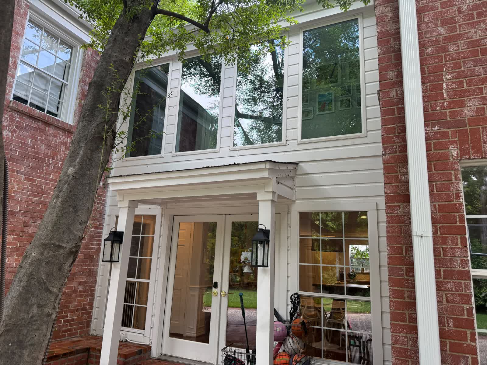Residential home with spotless clean windows